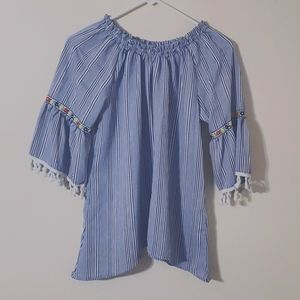 Off shoulder shirt